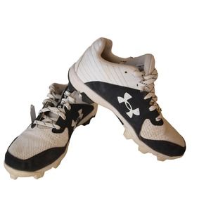 Under Armor Football Cleats Size 5Y